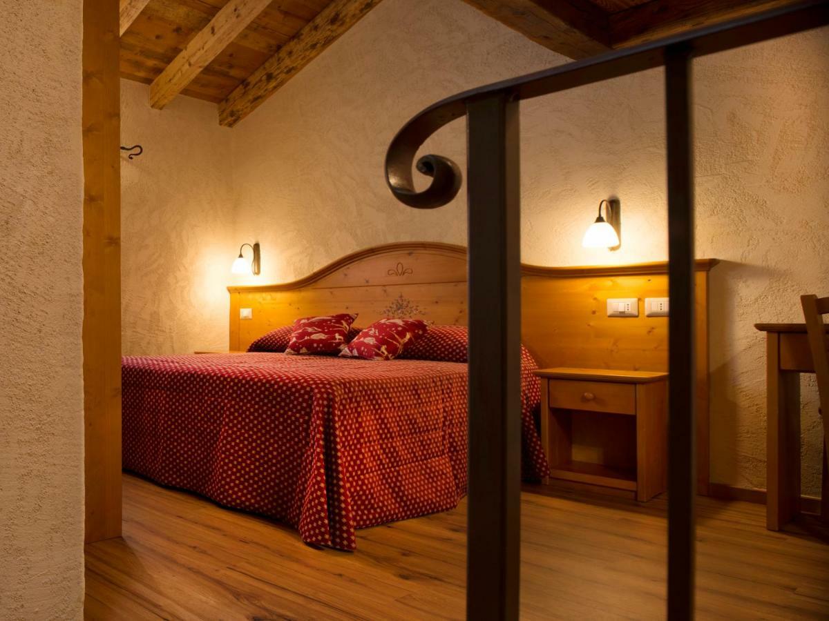 Appartements Moraine Enchantée Aosta Esterno foto