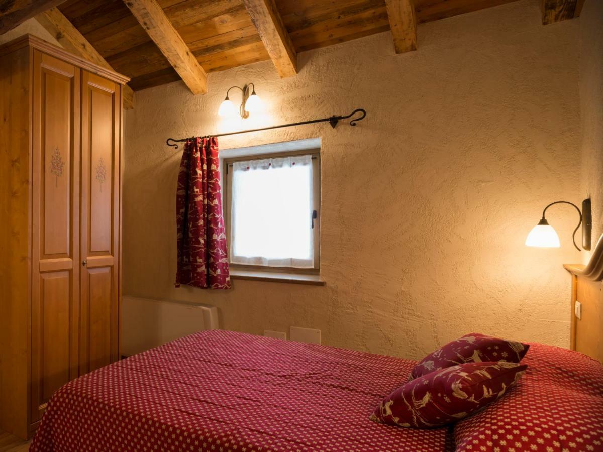 Appartements Moraine Enchantée Aosta Esterno foto