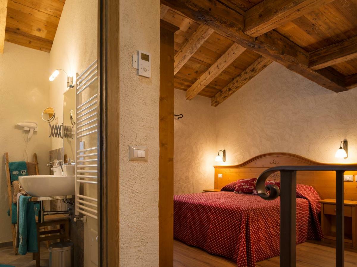 Appartements Moraine Enchantée Aosta Esterno foto